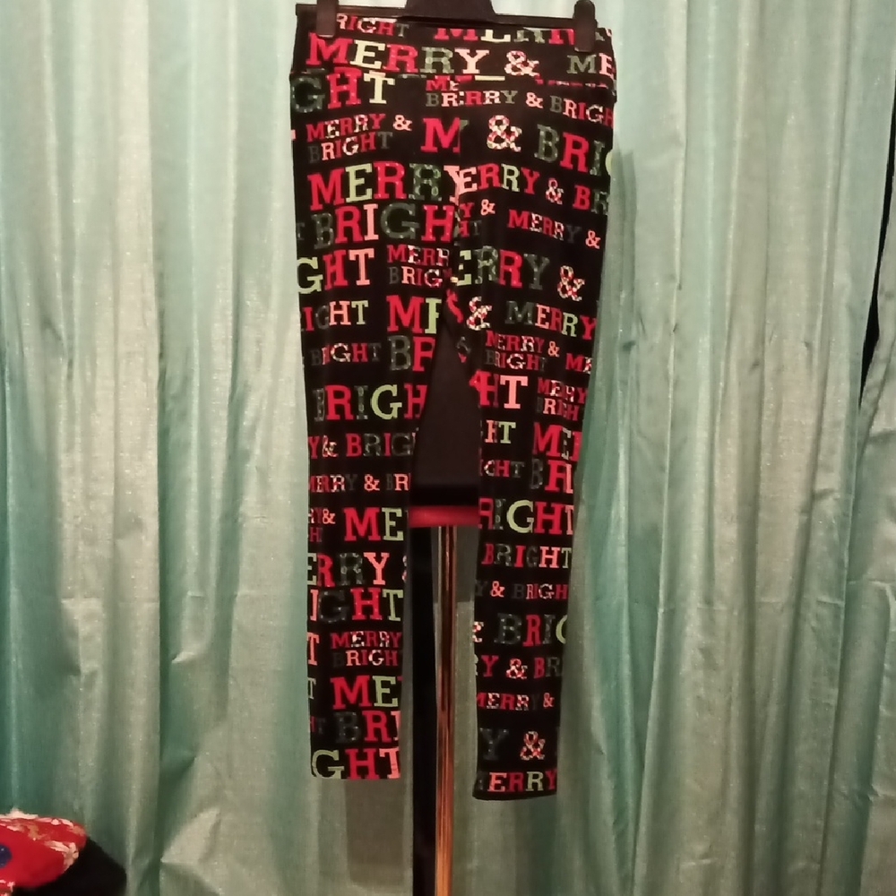 No Boundaries Holiday Print Leggings - Red, Green, Black